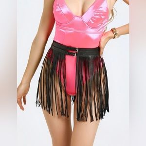 SHEIN Square Buckle Waist Skirt